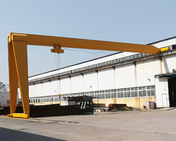 BMH Semi gantry crane