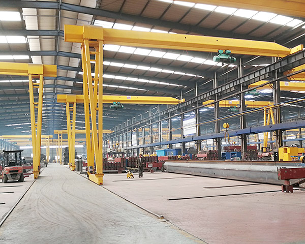 BMH Semi gantry crane