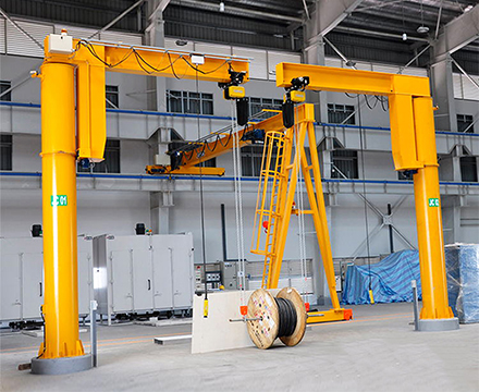 Column mounted jib crane