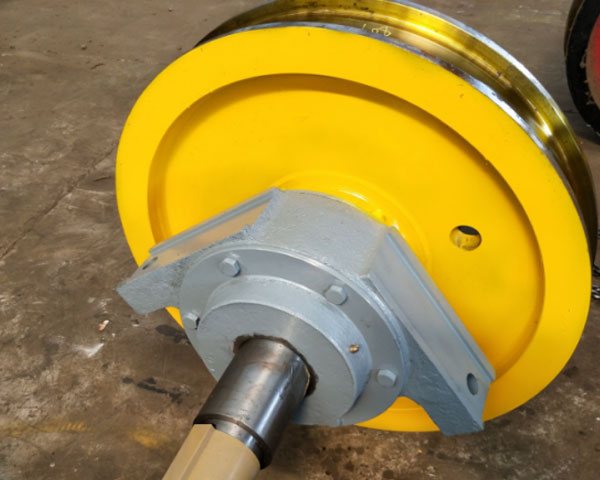 Crane end carriage wheel